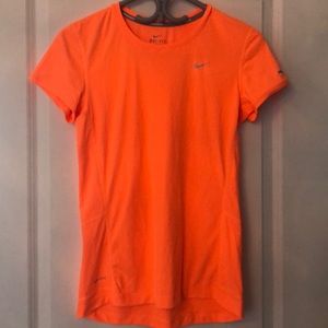 Nike Miler T-Shirt
